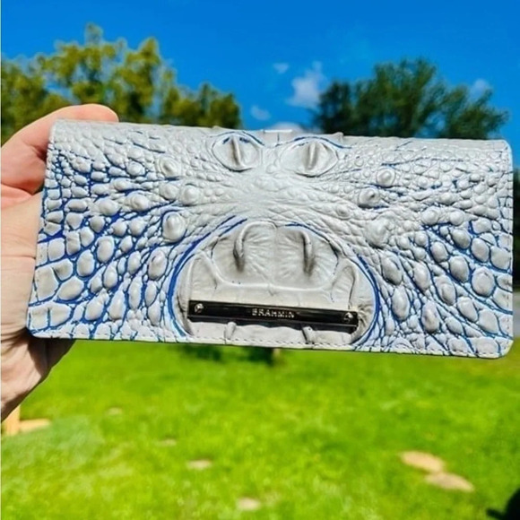 Brahmin Eggshell Melbourne Ady Wallet Embossed Leather Snap Closure NWT - Picture 6 of 6